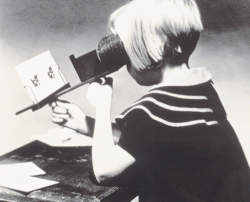 girl-with-scope